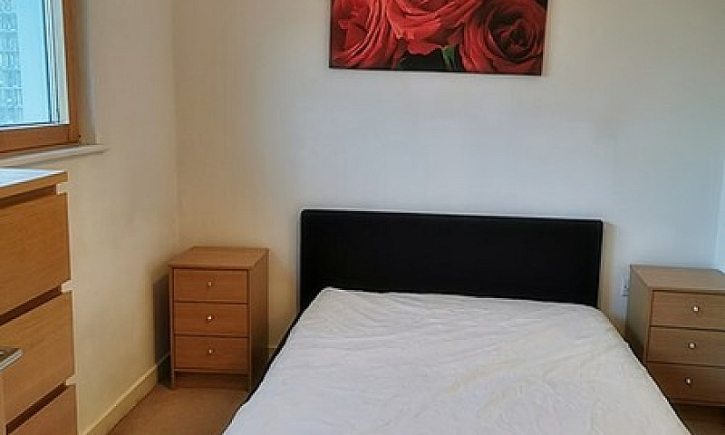 2 Bedroom Flat In Ar...