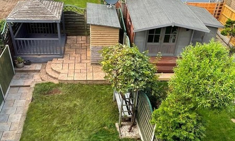 3 Bedroom House In C...