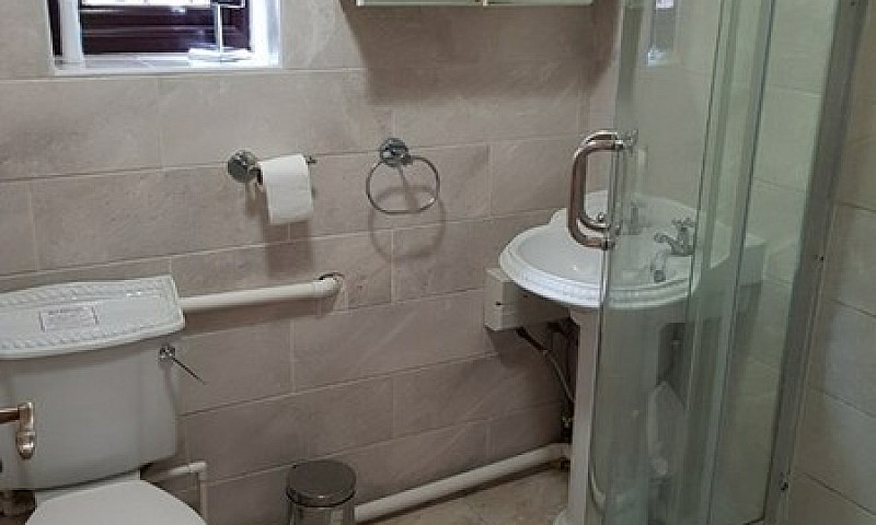 1 Bedroom Flat In Ol...