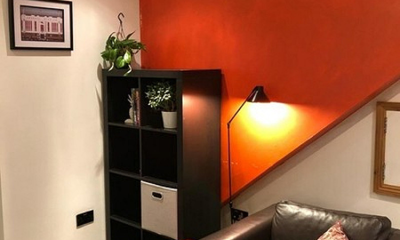 1 Bedroom Flat In Wo...