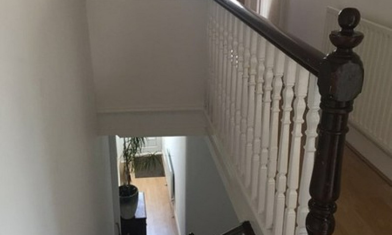 2 Bedroom House In M...