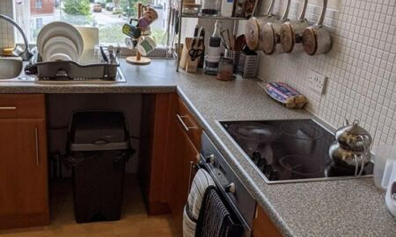 2 Bedroom Flat In Ni...