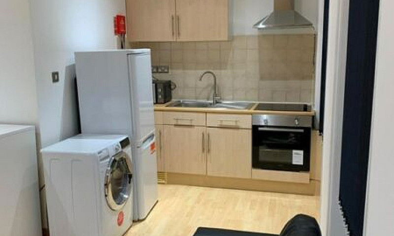 Studio Flat In Baron...