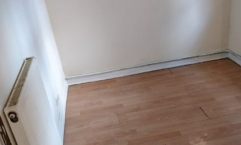 4 Bedroom House In F...