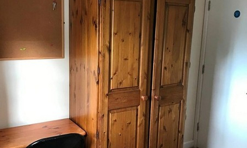 1 Bedroom In Turnpik...