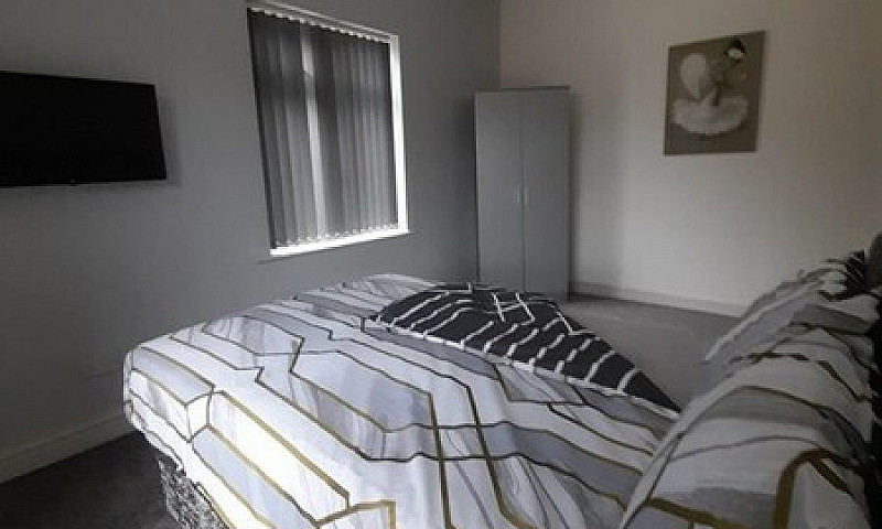 1 Bedroom In Brook S...
