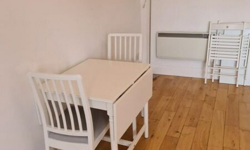 2 Bedroom Flat In Mu...