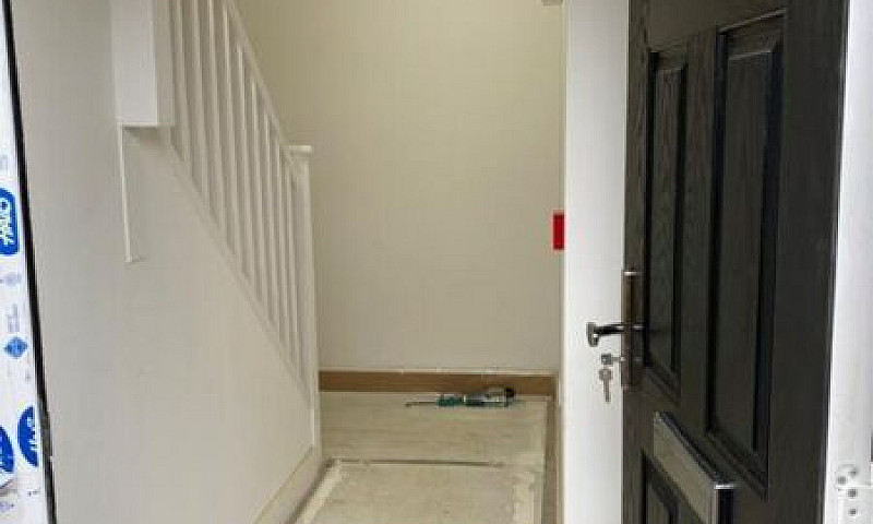 Studio Flat In Engle...