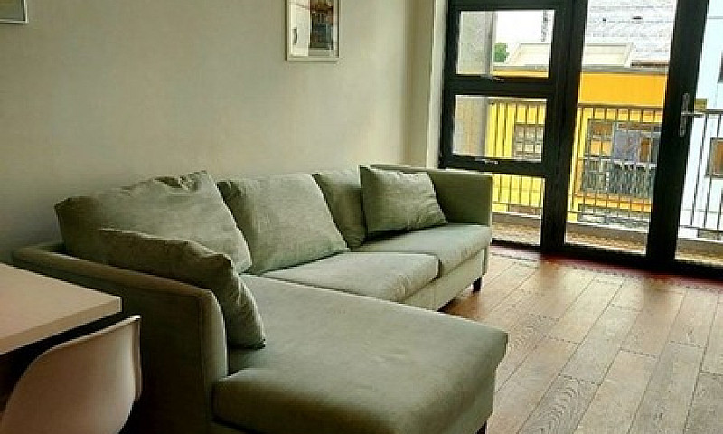1 Bedroom Flat In Ma...
