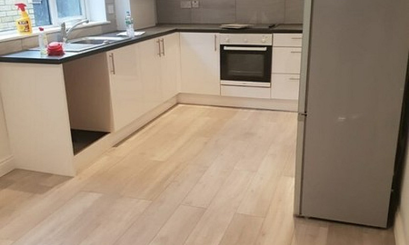 Studio Flat In Engle...