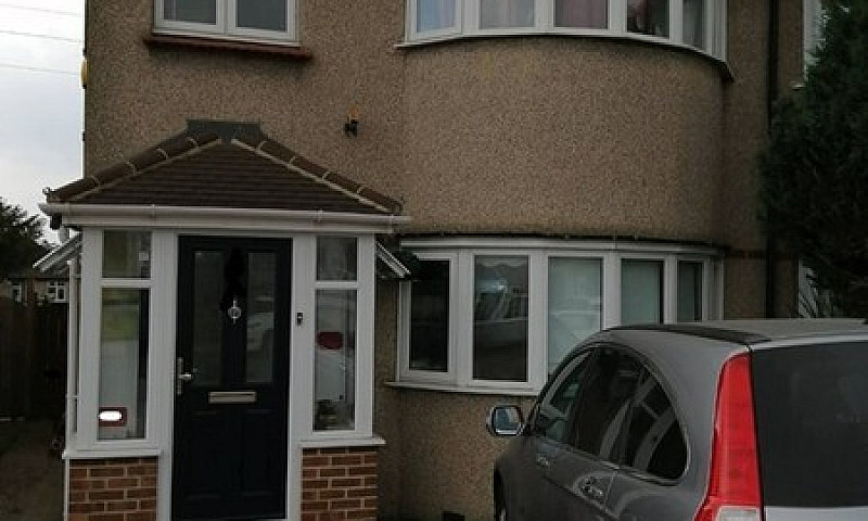 4 Bedroom House In W...