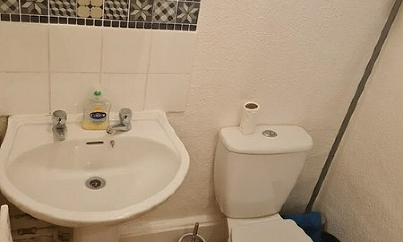 Studio Flat In Archw...