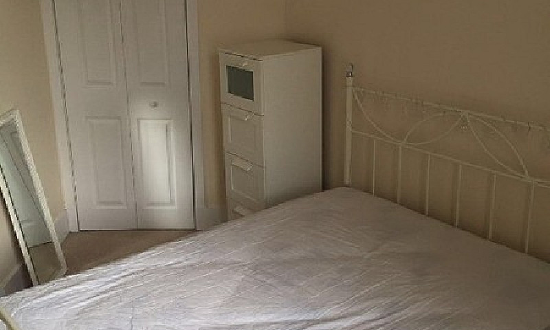 1 Bedroom Flat In Sk...