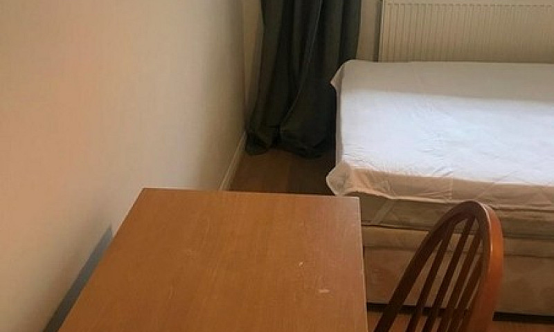 1 Bedroom In Lockwoo...