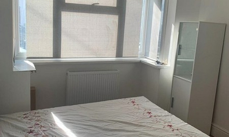 1 Bedroom In London,...