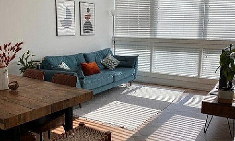 2 Bedroom Flat In Cy...