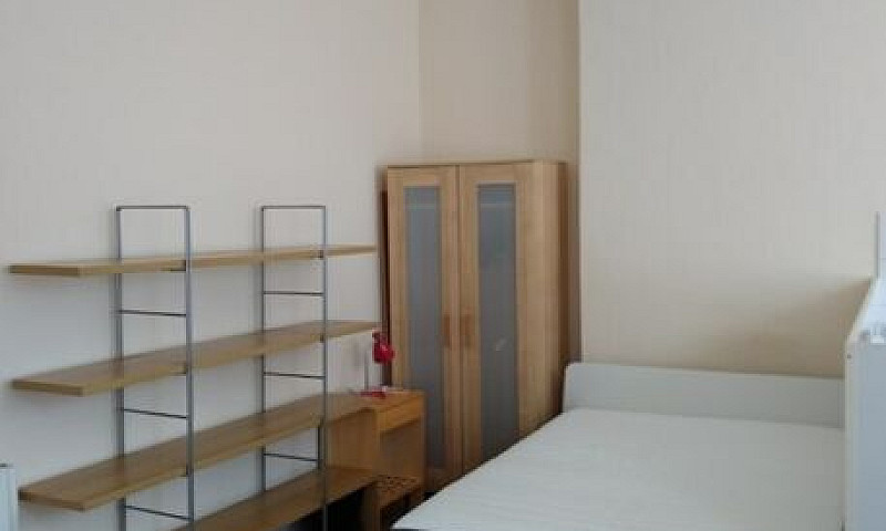 1 Bedroom In Mazenod...