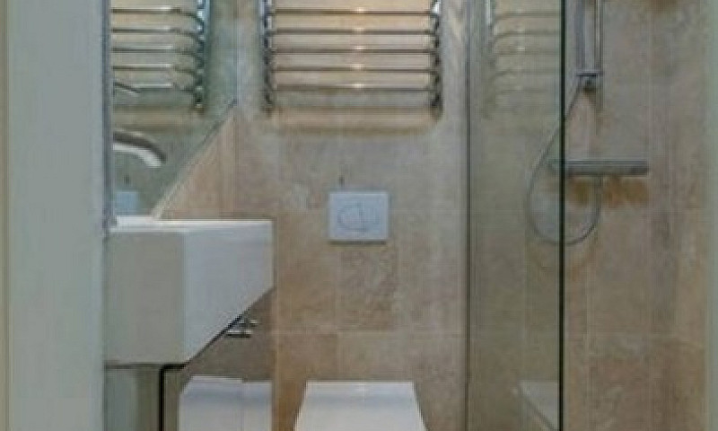 1 Bedroom Flat In Bu...