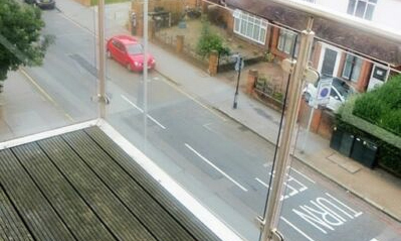 2 Bedroom Flat In As...