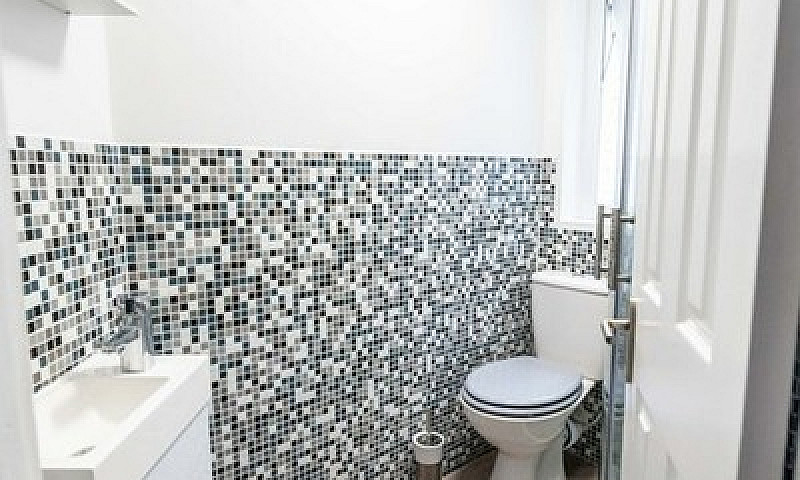 1 Bedroom In Adelaid...