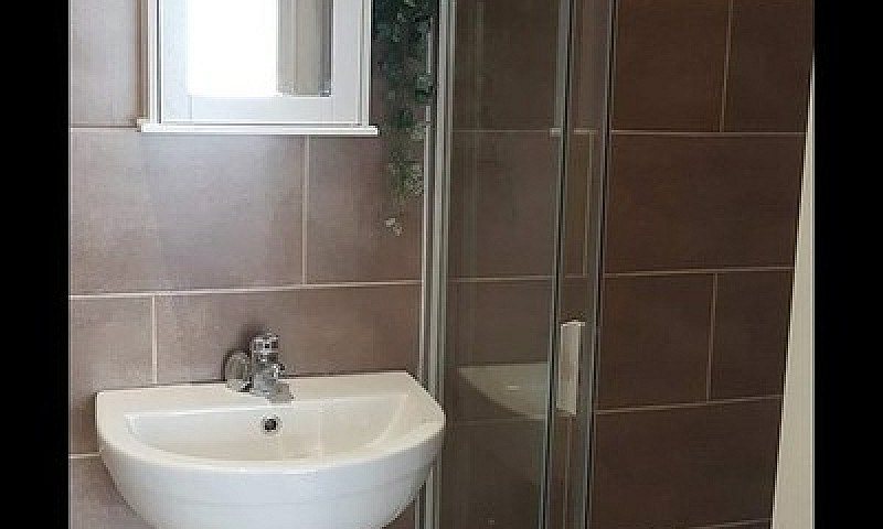 1 Bedroom In Greenfo...