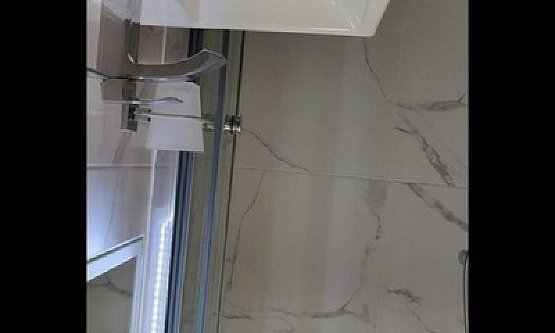 1 Bedroom Flat In Su...