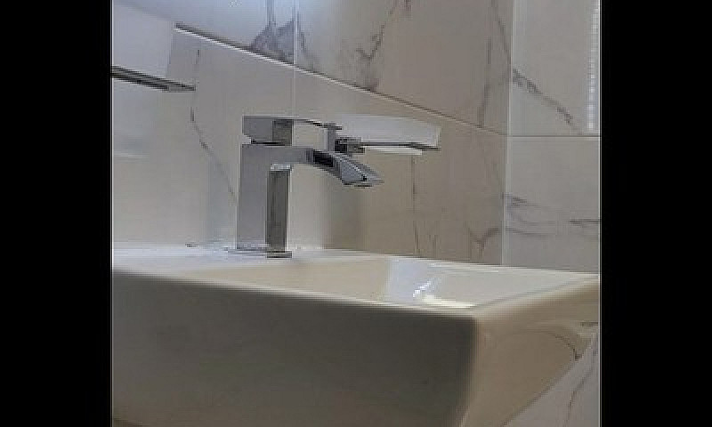 1 Bedroom Flat In Su...