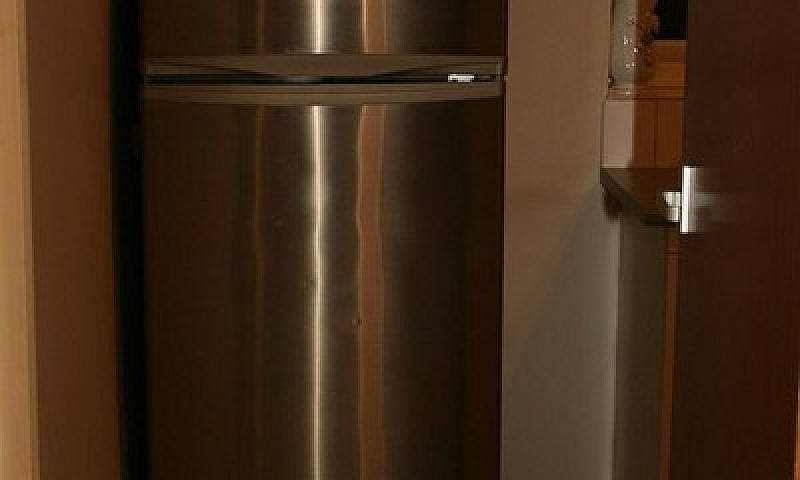 1 Bedroom Flat In Ta...