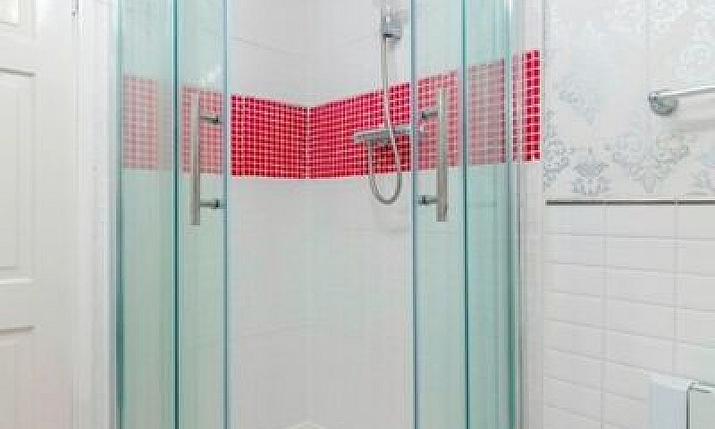 2 Bedroom Flat In Ma...