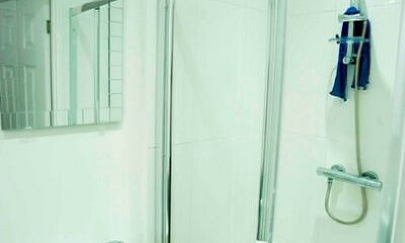 1 Bedroom In Farm Ro...
