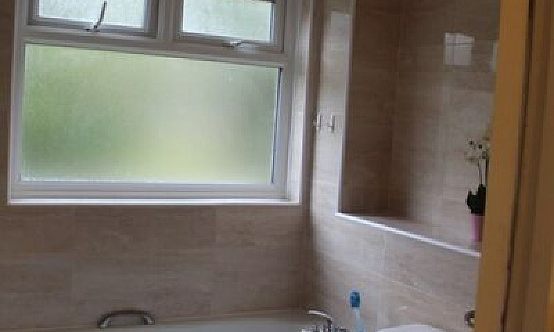 2 Bedroom House In T...