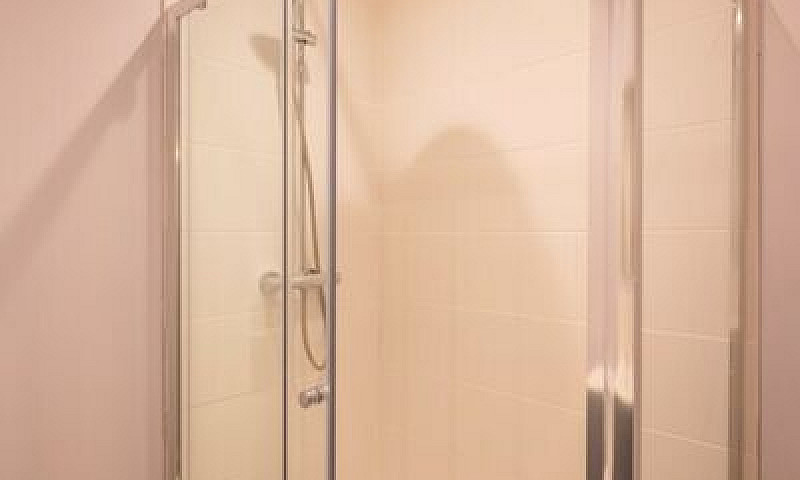 1 Bedroom Flat In Th...