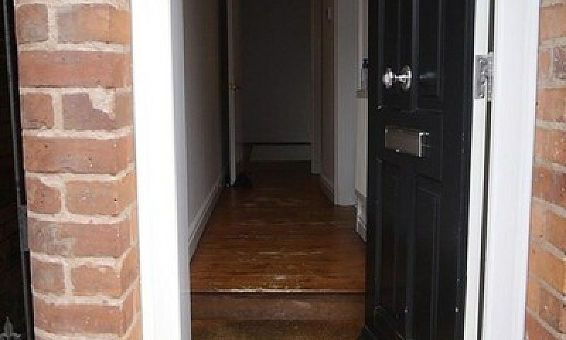 4 Bedroom House In G...