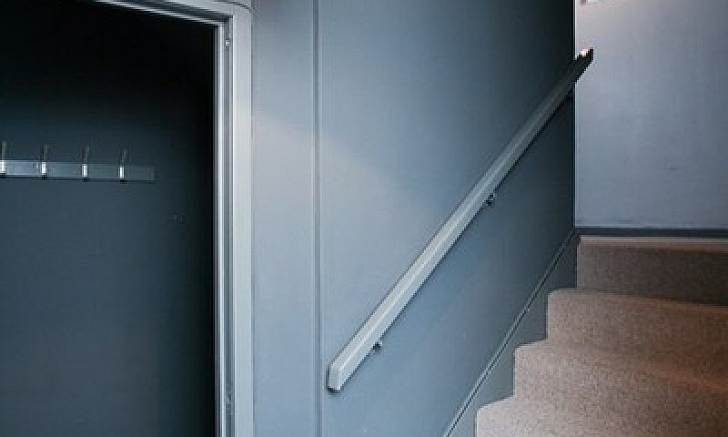 3 Bedroom Flat In Pe...