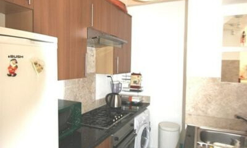 1 Bedroom Flat In Br...