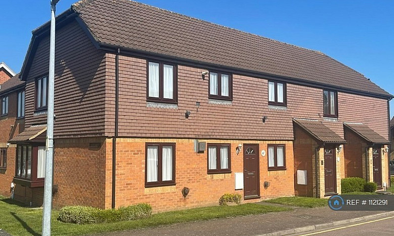 2 Bedroom Flat In Wi...