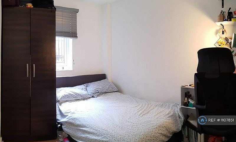 1 Bedroom In Ashmore...