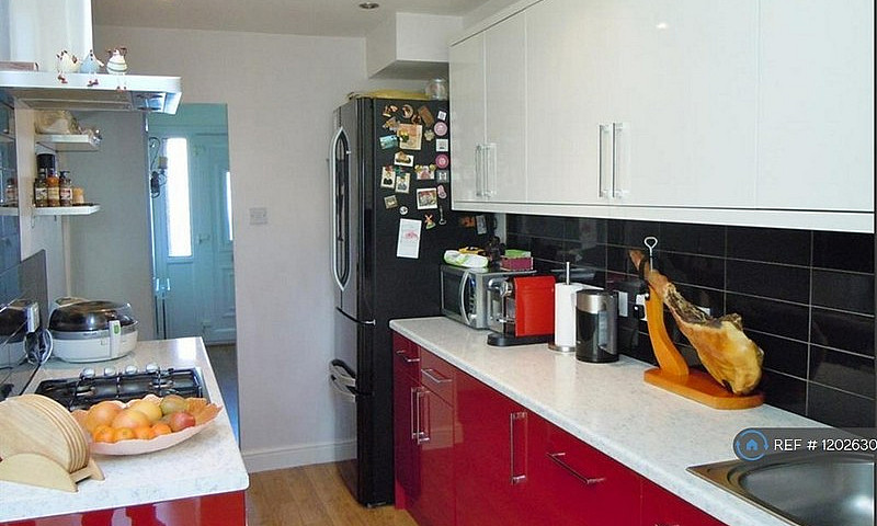 4 Bedroom House In W...