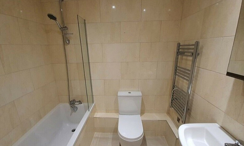 Beautiful 2Bed, 2Bat...