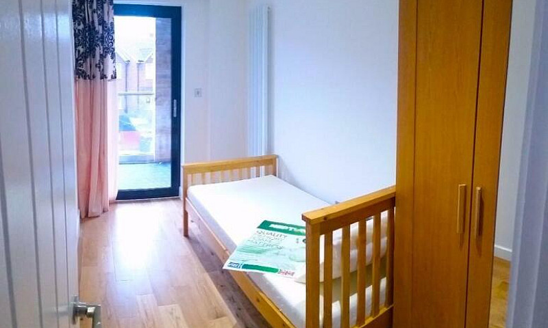 4 Bedroom Flat In An...