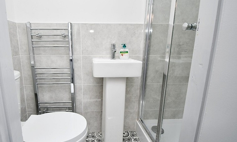 Exclusive 3 Bed Hmo ...
