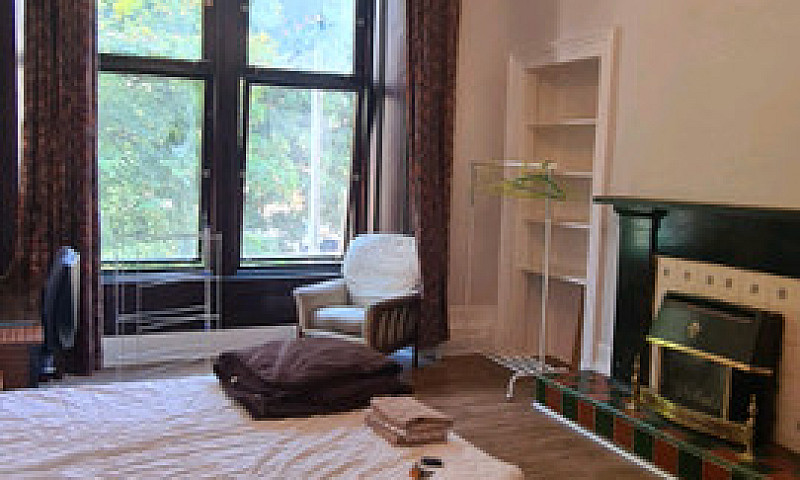 3 Double Bedroom Ava...