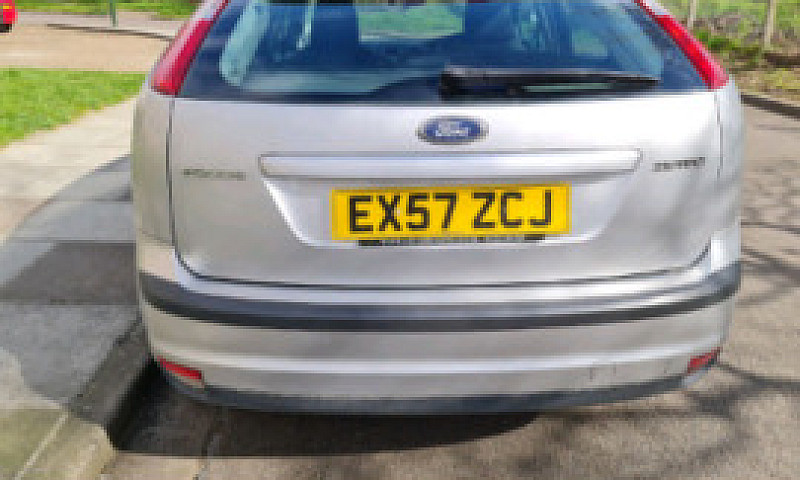 Ford Focus ...