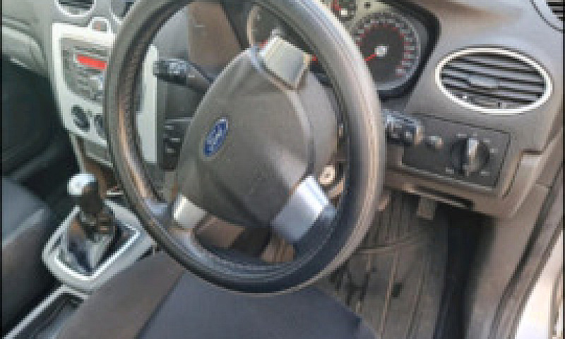 Ford Focus ...