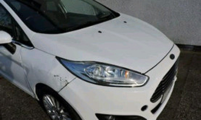 Ford Fiesta  Titaniu...