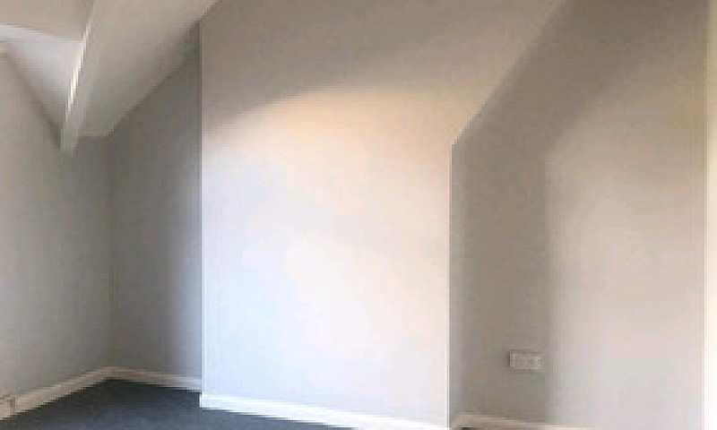 3 Bed Flat Maisonett...