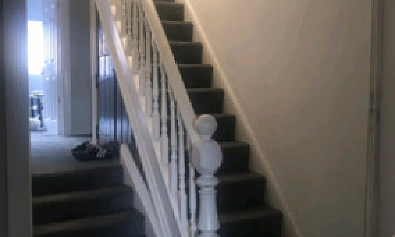 3 Bed Flat Maisonett...