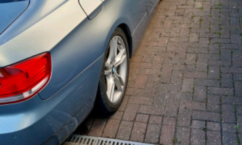 Bmw 325I Coupe...