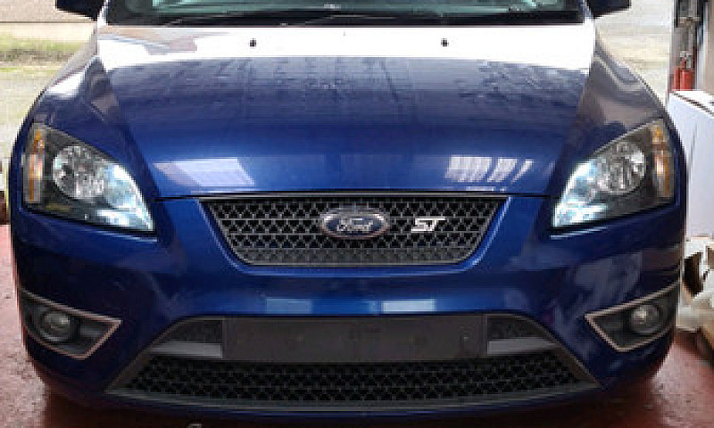 Ford Focus St ...