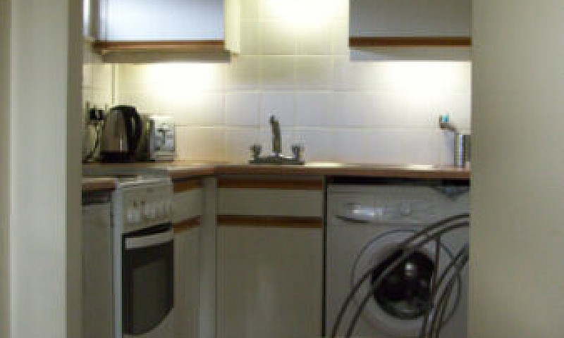 Studio Flat In Wyche...